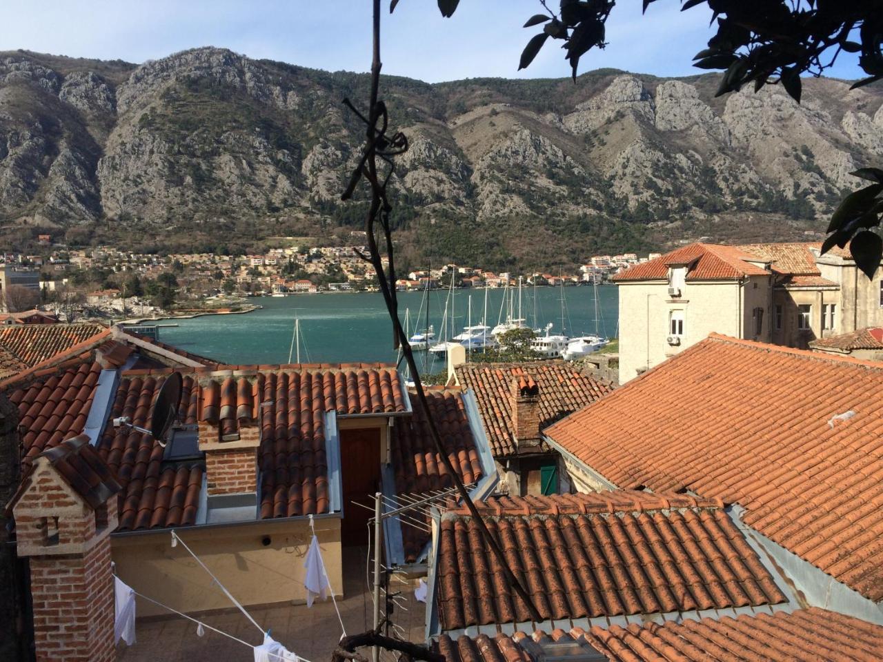 Chic & Stylish With Seaview-Terrace - Kotor Indah 아파트 외부 사진